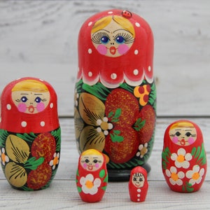 Ukrainian Traditional Hand Painted Nesting Doll 5 pieces, Matryoshka Doll 4.33&#39;&#39; or 11 cm, Wooden Toy, Home Decor, Kids Gift, Room Decor