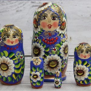 Ukrainian Hand Painted Nesting Doll 4.33&#39;&#39; or 11 cm, Made in Ukraine Doll 5 pieces, Wooden Toy, Home Decor, Kids Gift, Kids Room Decor