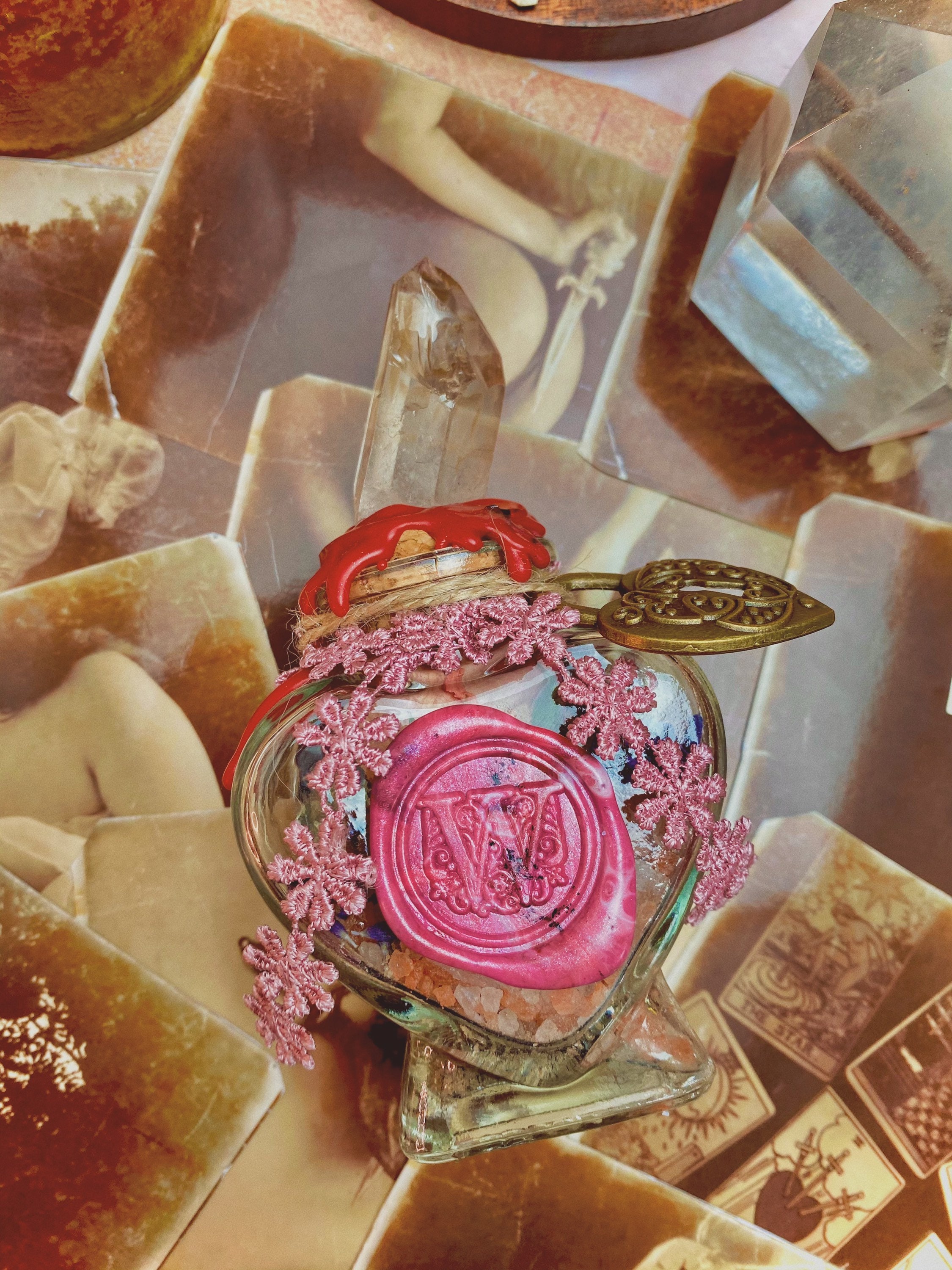 𝑨𝒑𝒉𝒓𝒐𝒅𝒊𝒕𝒆 𝑺𝒆𝒍𝒇-𝑳𝒐𝒗𝒆 𝑺𝒑𝒆𝒍𝒍 𝑩𝒐𝒕𝒕𝒍𝒆
