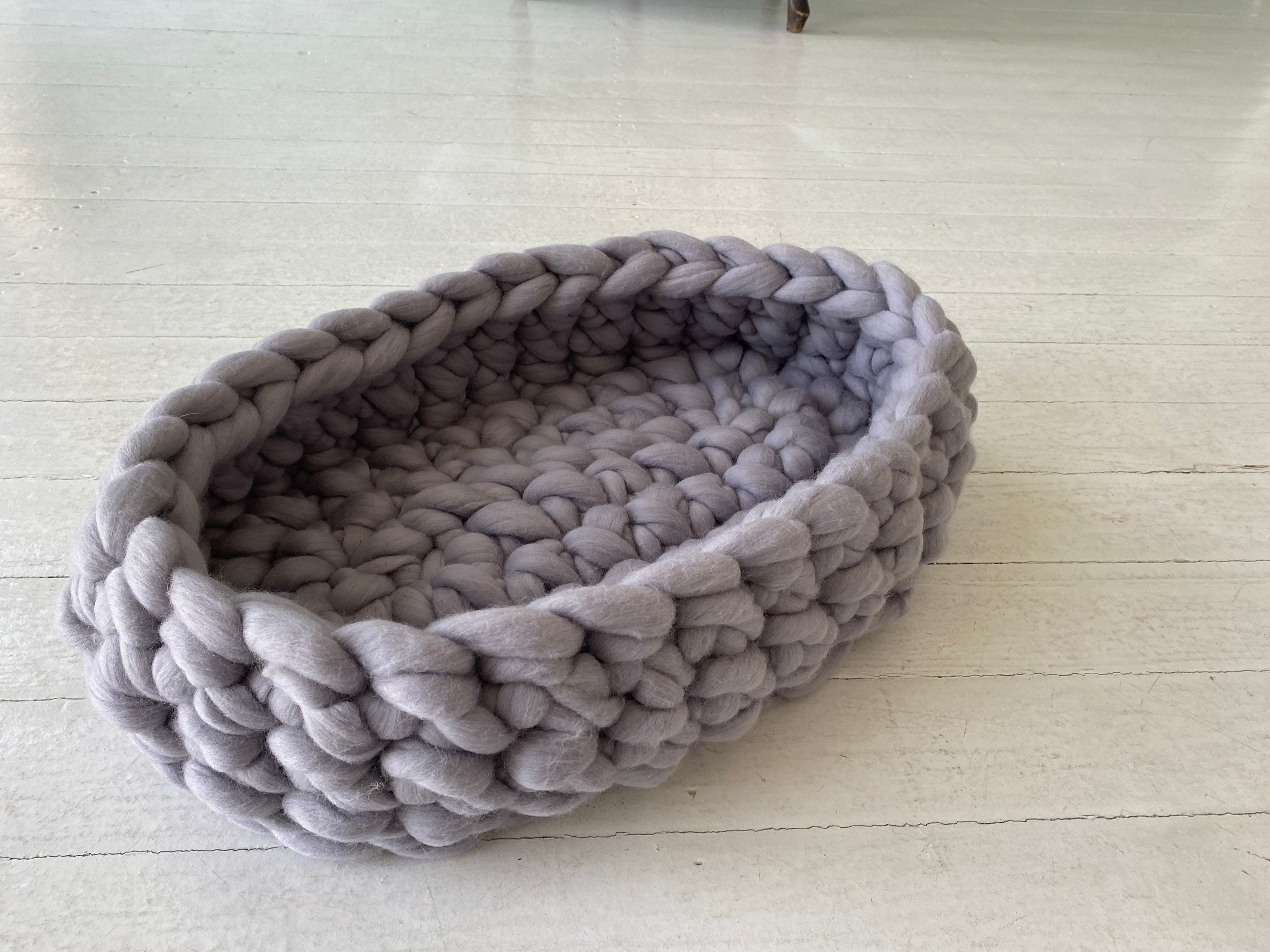 Chunky dog bed Merino knitted pet bed Catlover gift Cat Etsy