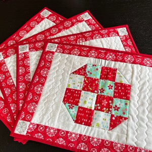 Set of 4 Christmas Holiday Placemats, Table decor, in Ornament Motif.  Vintage Holiday Fabric by Bonnie and Camille for Moda