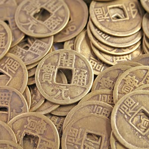 10 Chinese Lucky Coins Tokens Feng Shui Good Luck Fortune Wealth Charms Craft