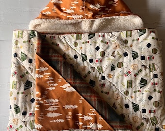 Gifts for Kids, Kids Hooded Flannel Blanket: Camping Print Wearable Blanket