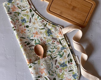 Kid Floral Apron-Play Apron-Toddler Chef Apron- Gift for Kids-Girl Birthday Gift-Play Kitchen Accessory-Little Girl Gift-Montessori  Apron