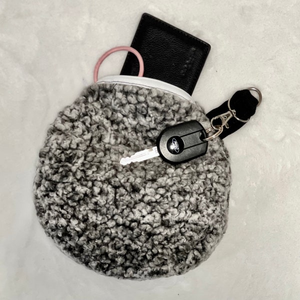 Mini Pouch Bag for Roller Skate/Yoga Mat Leash | Fuzzy Cozy Sherpa