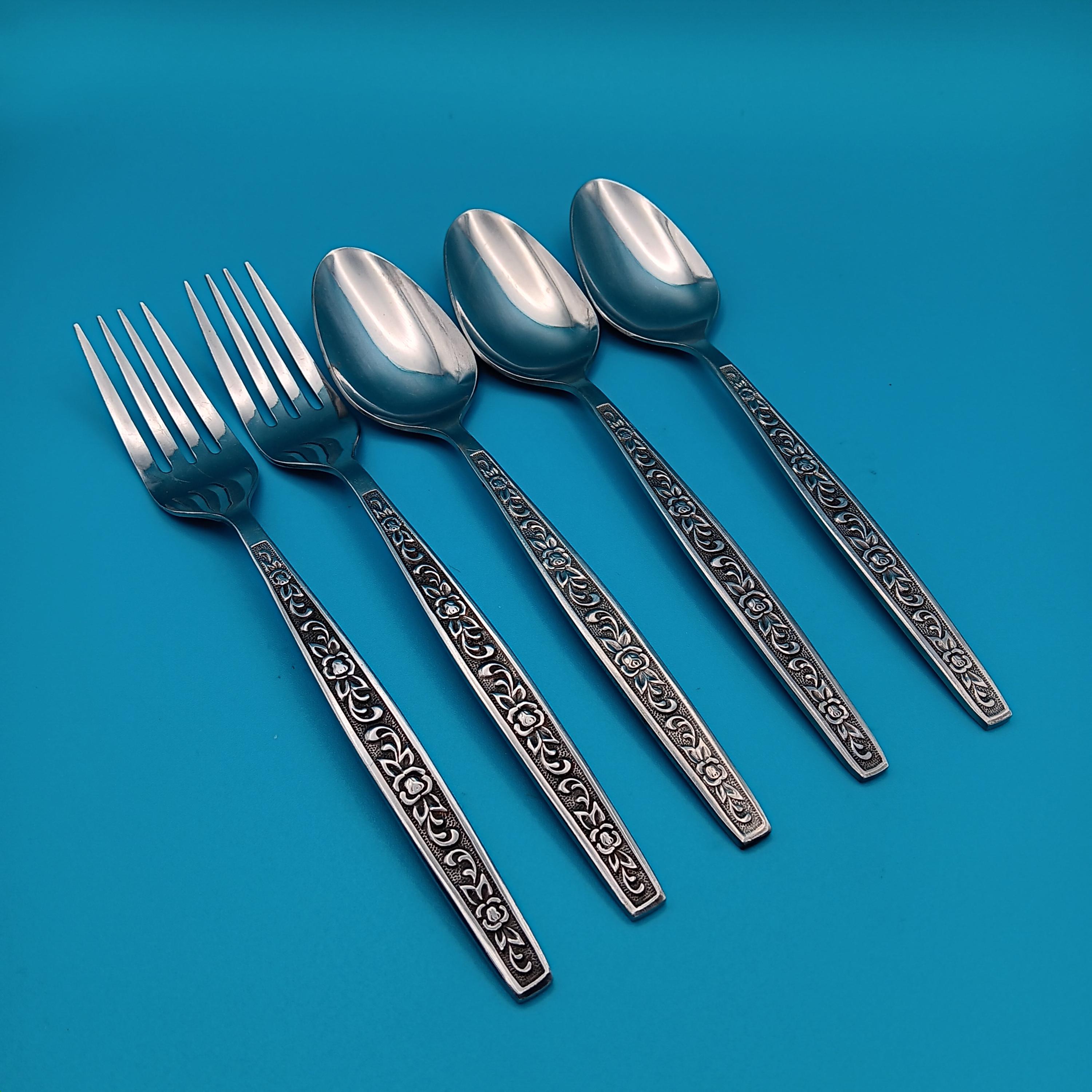 Taiwan Silverware - Etsy Customcraft Petal Lane Floral Stainless Flatware-TAIWAN-Lot of 30 Pieces main image 0