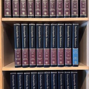 Encyclopedia Britannica: 1979 Complete Black Leather Set - Etsy