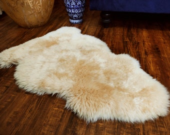 Genuine Real Australian Sheepskin / Lambskin Rug | Sheepskin throw | Chair Cover | Soft and Silky Rug | Champagne Single Pelt 2x3