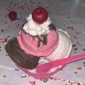 Cucharadas de burbujas de helado