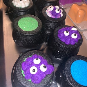 Brewing Cauldron Bath Bomb