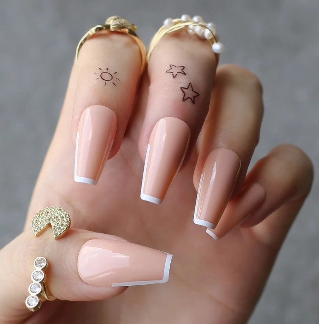 pic French Tip Outline Acrylic Nails 24 glossy long white tip outline coffin nails