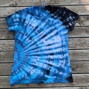 Tie Dye - T-Shirt - Women&#39;s M