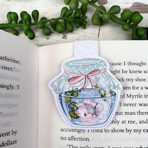 Cute book friend magnetic bookmark /  kawaii fish bookmark / Digital art, books , reading  kawaii cute stationery
