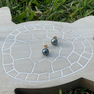 Tahitian Stud Earrings