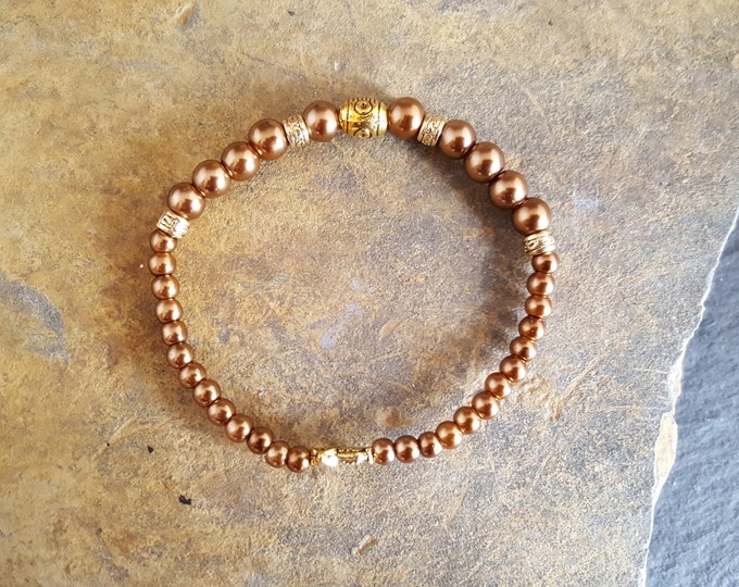 Mocha Glass Pearl Bead Bracelet With Gold Owl Spacer