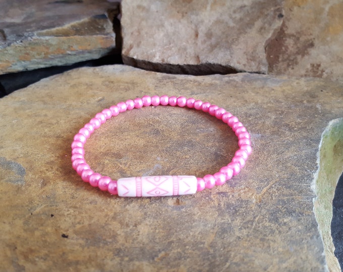 Pink Glass Pearl Bead Bracelet with Acrylic Spacer