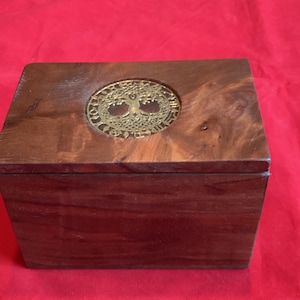 Small box with tree of life inlay