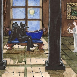 以下が含まれることがあります： 薄暗い部屋の中で、翼のあるカラスのような人物が青いベルベットのソファに座っている。背景には、白いドレスを着た女性がろうそくを持っている。