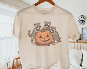 Raccoon Halloween Crop Top, Raccoons Crop Top, Whimsical Halloween Crop Top, Fall Raccoon Boxy Cropped Tee, Raccoons and Pumpkins Autumn