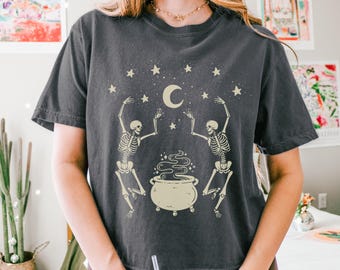 Dancing Skeletons Crop Top, Halloween Crop Top, Mystical Boxy Tee, Witchy Crop Top, Fall Boxy Crop, Skeleton Cropped Tee, Spooky Crop Tops