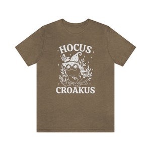 Hocus Croakus, Swamp Witch Shirt, Halloween Frog Shirt, Witchy Shirt, Funny Halloween Gifts, Fall Apparel, Goblincore Clothing, Spooky Cute Heather Olive