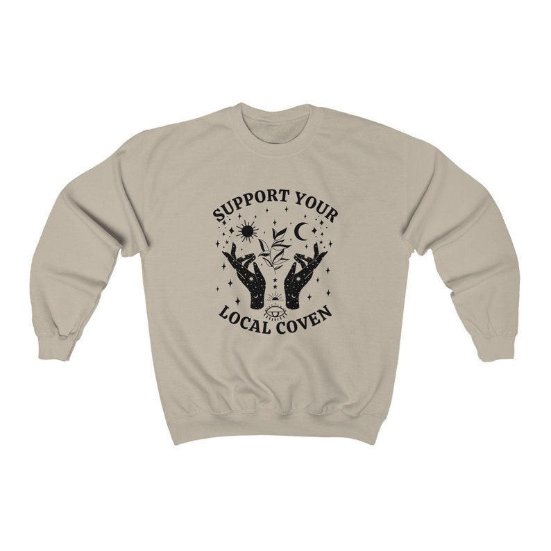 Apoya a tu aquelarre local, Sudadera de bruja, Ropa de bruja, Sudadera de cuello redondo de otoño, Sudadera de brujería, Ropa witchcore, Sudaderas de cuello redondo de Halloween imagen 5