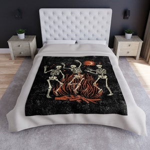 Esqueletos danzantes, Manta esqueleto, Manta espeluznante, Mantas de otoño, Manta bruja, Regalos de chicas góticas, Decoración estética de la habitación de brujas, Halloween imagen 5