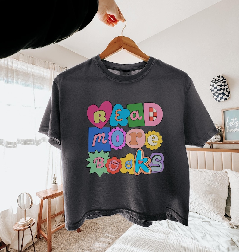Read More Books Boxy Crop Top, Bookish Crop Top, Magazine Letters Reading Boxy Tee, Scrapbook Cutouts Reader Shirt, Book Lover Gifts Pepper