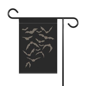 Bandera de jardín con murciélagos, bandera de jardín de Halloween, bandera de jardín de otoño, bandera de jardín espeluznante, bandera de jardín otoñal, bandera de jardín con murciélagos, decoración de porche con estética oscura imagen 7