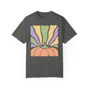 Retro Pumpkin Shirt, Comfort Colors® Shirt, Comfort Colors Pumpkin Shirt, Groovy Halloween Shirt, Autumn Apparel, Pumpkin Patch Shirt, Fall Pepper