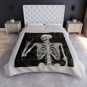 Skeleton Blanket, Halloween Blanket, Witchy Blanket, Retro Halloween Decor, Fall Throw Blanket, Spooky Decor, Skeletons Room, Goth Throw image 5