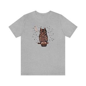 Halloween Owl Shirt, Owl Shirt, Retro Halloween Shirt, Witchy Clothing, Witch Aesthetic, Vintage Halloween T-Shirt, Fall Apparel, Autumn Tee Athletic Heather