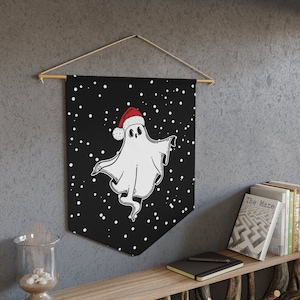 Christmas Ghost, Ghost Wall Decor, Spooky Christmas, Creepmas Pennant, Dark Christmas Wall Hanging, Yule Banner, Goth Christmas Decor immagine 1