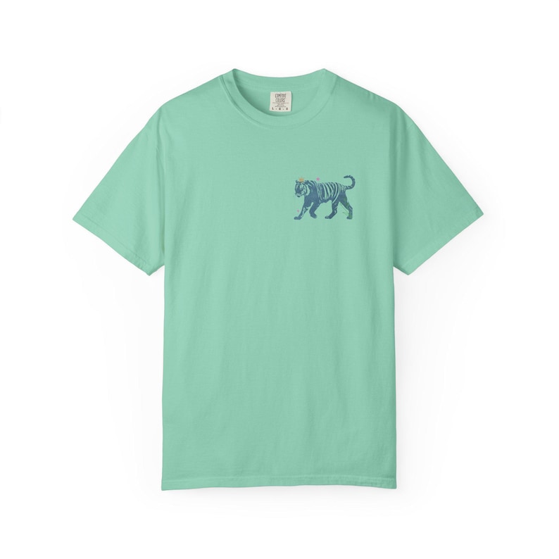 Eat The Rich Shirt, Anti Capitalism Shirt, Anti Billionaire Shirt, Anti Capitalist Tee, Tax The Rich Tiger Shirt, People Over Profit Tshirt imagem 8