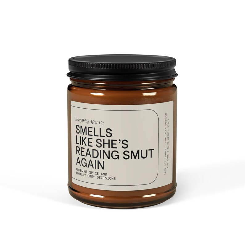 Smells Like She's Reading Smut Again, Smut Candle, Bookish Candle, Smut Gift, Romance Reader Candle, Smutty Books Candle, Spicy Book Gifts Bild 6