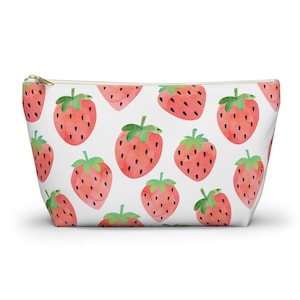 Strawberry Bag, Fruit Makeup Bag, Strawberries Bags, Summer Cosmetic Bag, Cottagecore Bag, Strawberry Lover Gift, Spring Accessory Pouch