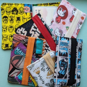 Carteras para tarjetas Nerdy: 20 ranuras más 2 bolsillos interiores, tamaño de bolsillo, ideales para tarjetas de crédito y tarjetas de fidelización.