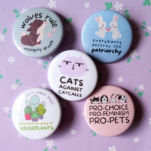 Niedliche Feminismus Buttons (38 mm)