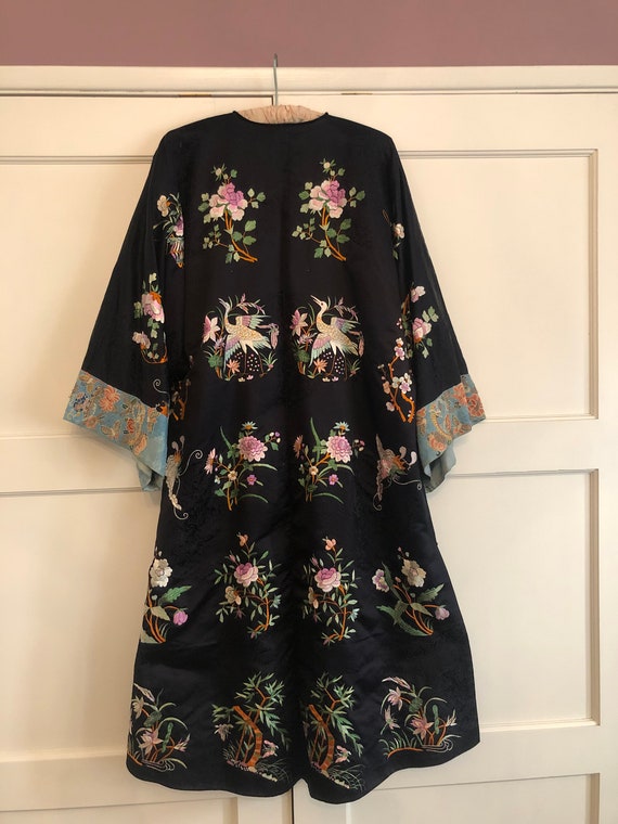 Early 20th Century Antique Chinese Silk Robe