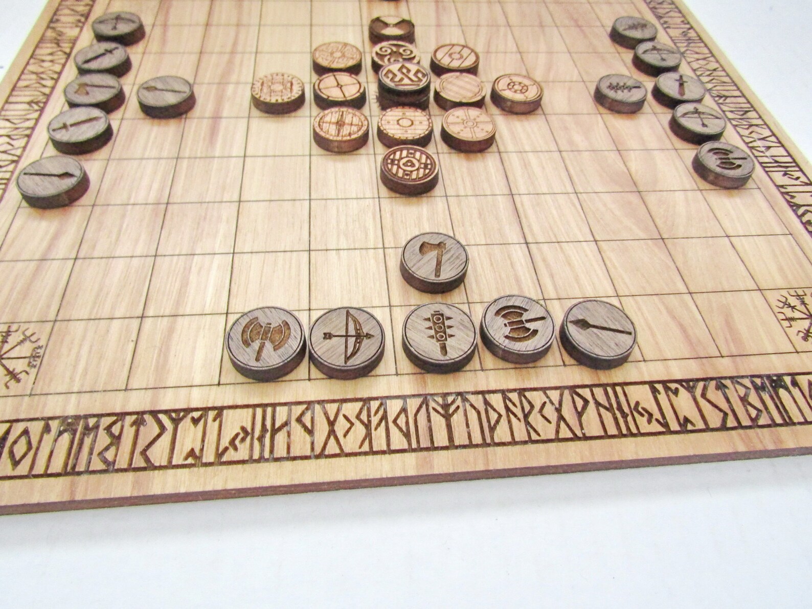Jeu D échec Viking Hnefatafl Viking Échecs Jeu de société en bois Châtaignier - Etsy France