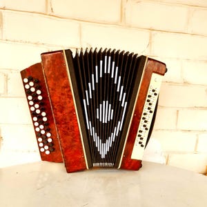 Akkordeon, Akkordeoninstrument, Akkordeonanhänger, Akkordeon Marichka, sowjetisches Akkordeon