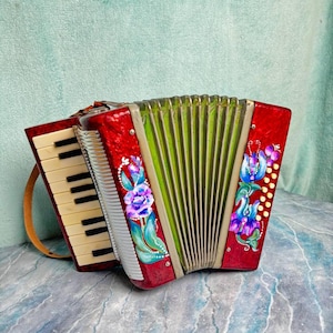 Akkordeon, Akkordeoninstrument, Akkordeonanhänger, Akkordeon Marichka, sowjetisches Akkordeon