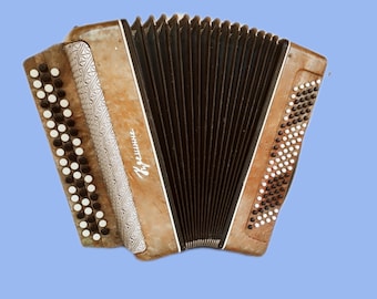 accordion,accordion instrument,accordion pendant,accordion marichka,Soviet accordion