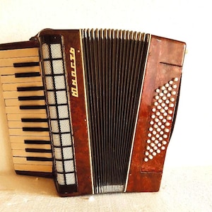 Akkordeon, Akkordeoninstrument, Akkordeonanhänger, Akkordeon Marichka, sowjetisches Akkordeon