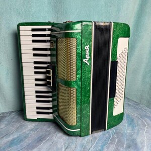 Akkordeon, Akkordeoninstrument, Akkordeonanhänger, Akkordeon Marichka, sowjetisches Akkordeon