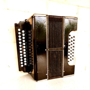 Akkordeon, Akkordeoninstrument, Akkordeonanhänger, Akkordeon, sowjetisches Akkordeon