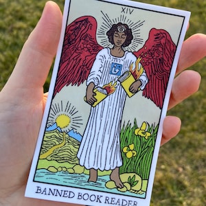 Lector de libros prohibidos: calcomanía gigante de tarot de gran tamaño
