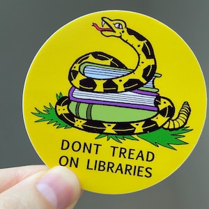 Ne marchez pas sur les bibliothèques Sticker