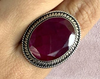 Anillo de rubí trenzado de plata esterlina de Samuel Benham, talla 9
