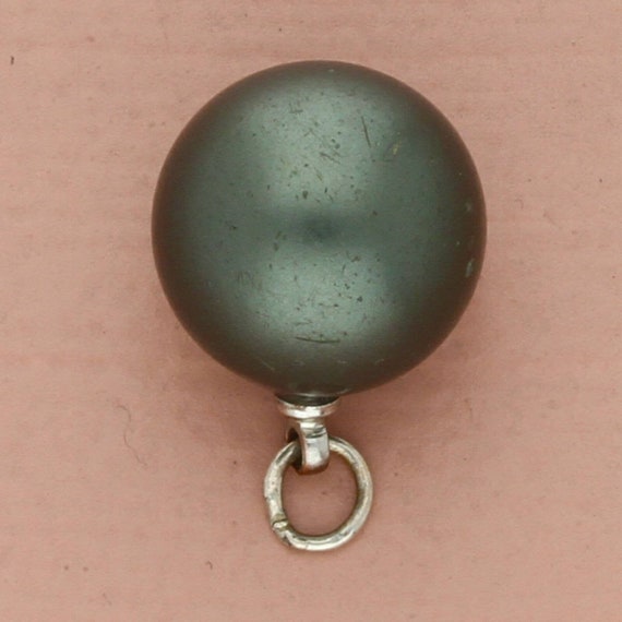 vintage silver plated gray faux pearl pendant - image 3
